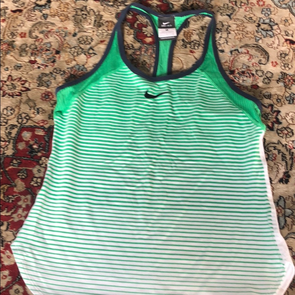 Nike tank